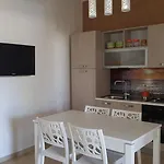 Casina Cucci Appartement *