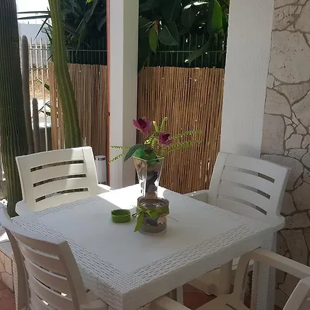 Casina Cucci * بورتو سيساريو