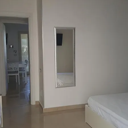 Casina Cucci شقة بورتو سيساريو